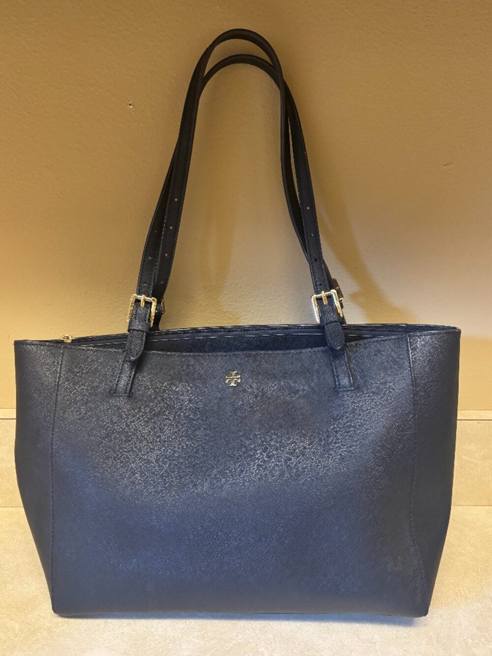 TORY BURCH Emerson / York Buckle Tote Saffiano Leather Navy Shoulder Bag